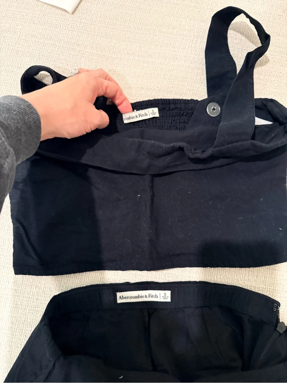Abercrombie and Fitch - Linen Top and Skort Set - Picture 3 of 4